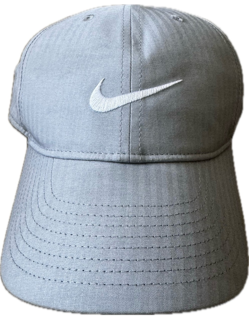 Nike Men’s Light Gray Swoosh Adjustable Cap